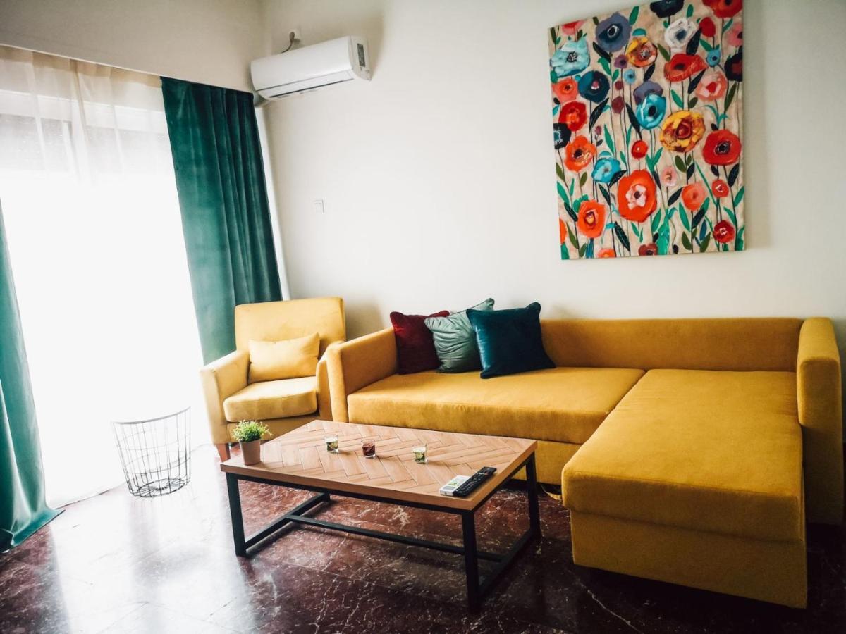 Explore Greece From Colorful City Centre Apartment Chalkida Ngoại thất bức ảnh