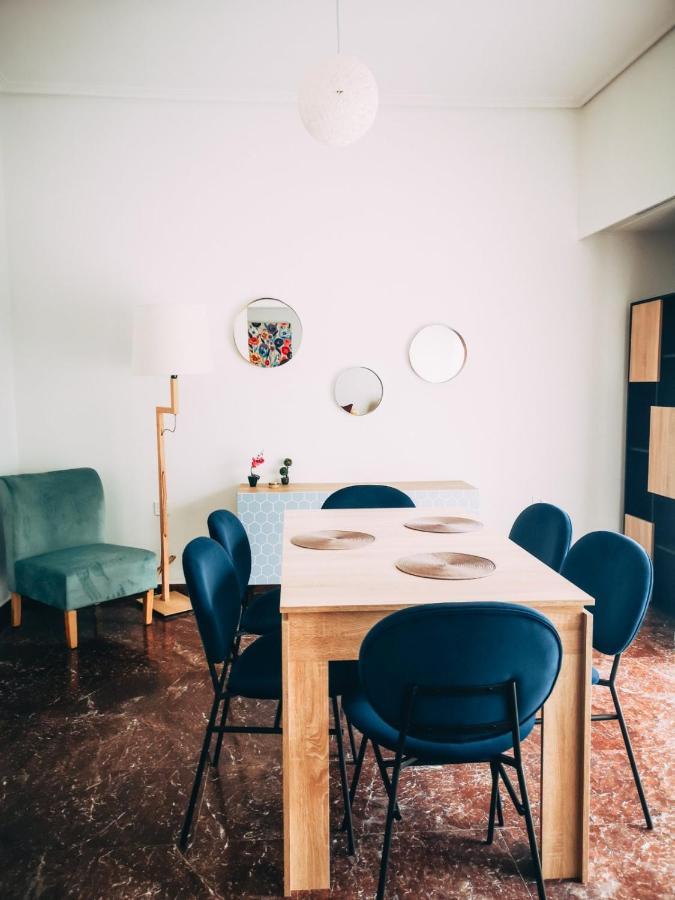 Explore Greece From Colorful City Centre Apartment Chalkida Ngoại thất bức ảnh